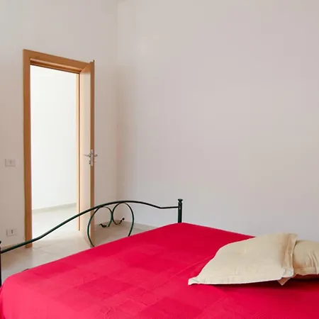 Holiday home Misia Con Piscina A 350 Mt Dalla Specchiarica Di *